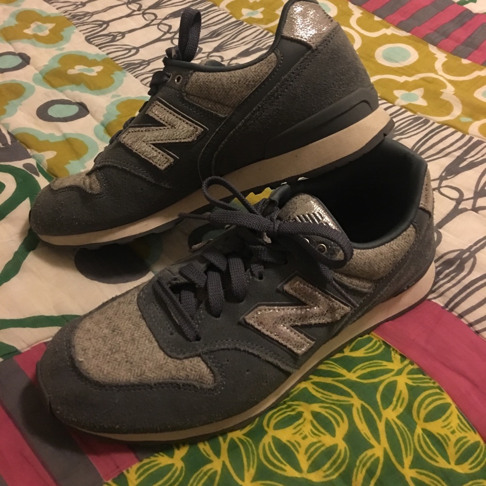 Sparkly silver New Balance tennis shoes